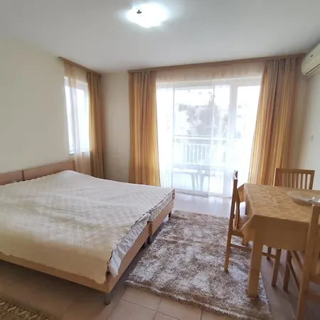 Apartment Studio Apartman Wimi *